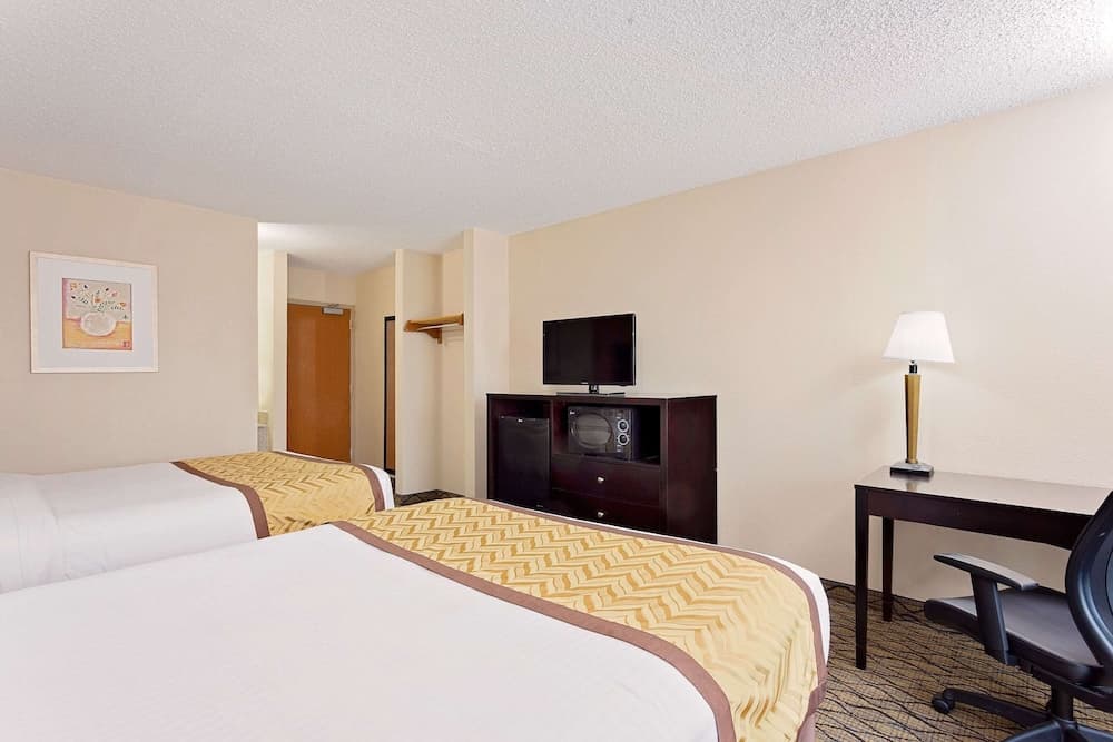 Baymont by Wyndham Kalamazoo East