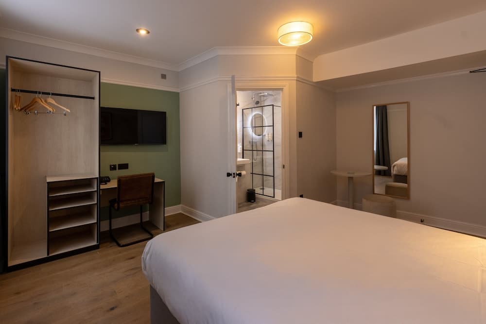 Garner Reading City Centre by IHG