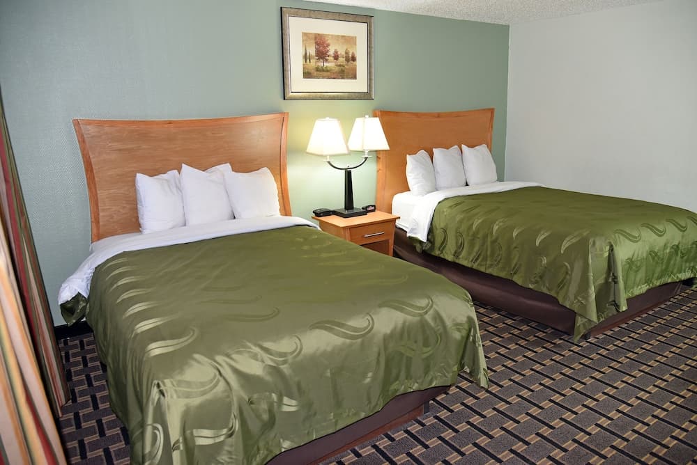 Quality Inn & Suites Council Bluffs - Omaha East
