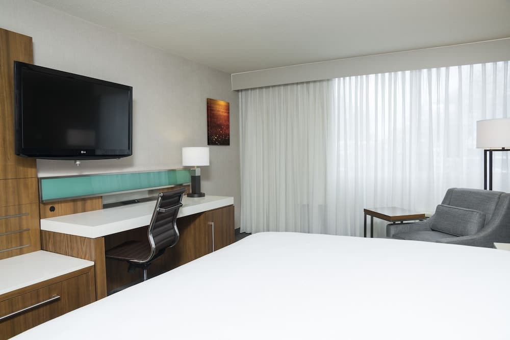 Sonesta Hotel Grand Rapids Airport