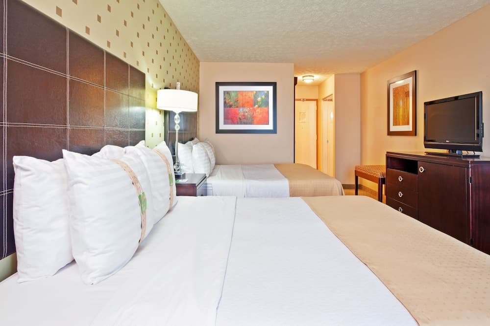 Holiday Inn Bloomington-University Area by IHG