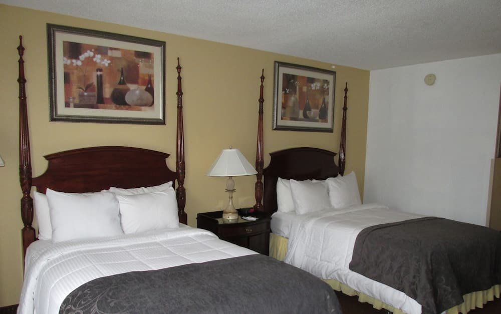 Charleston Grand Hotel