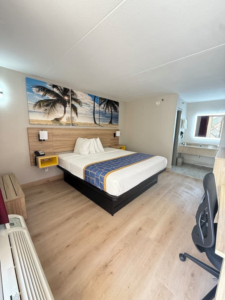 Days Inn by Wyndham Shorter