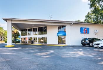 Motel 6 Tampa, FL - Fairgrounds