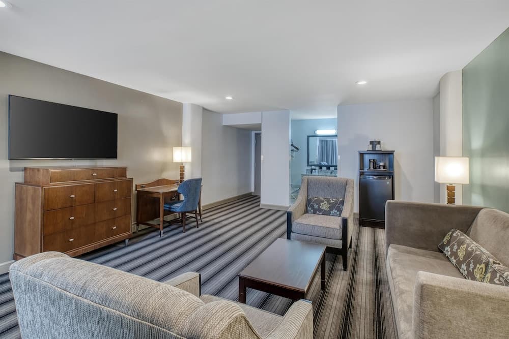 Best Western River North Hotel