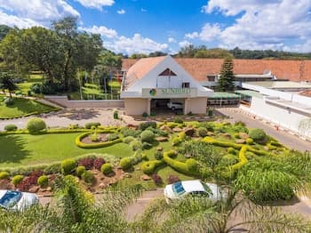 Sunbird Capital Hotel