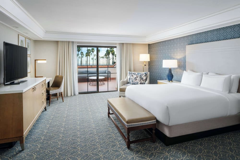 Hilton Santa Barbara Beachfront Resort