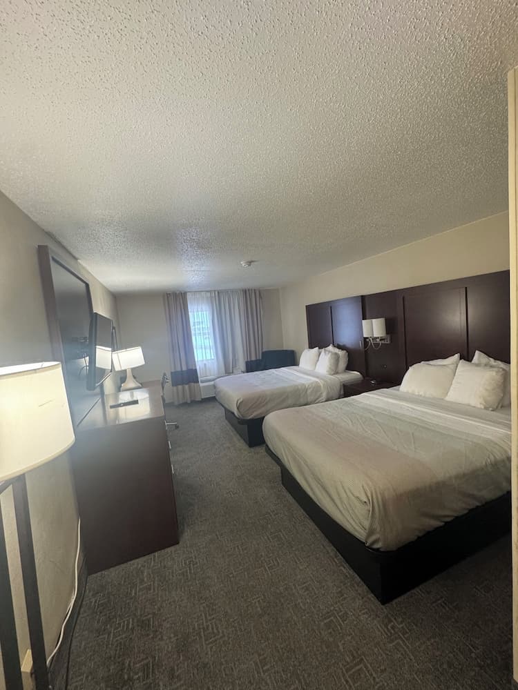 Quality Inn & Suites Green Bay - Ashwaubenon