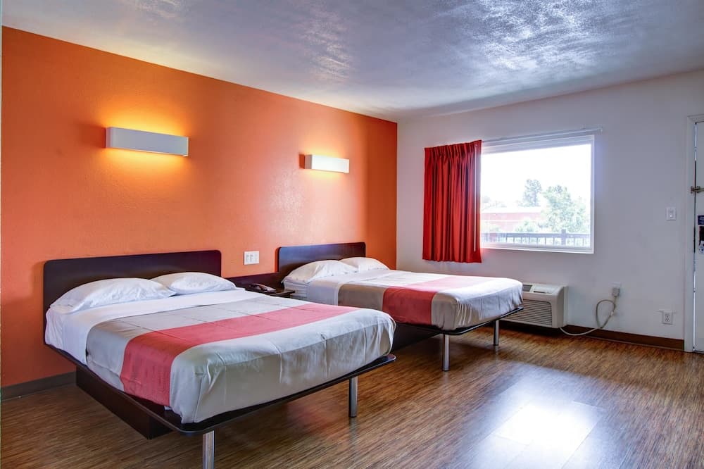 Motel 6 Richfield, OH