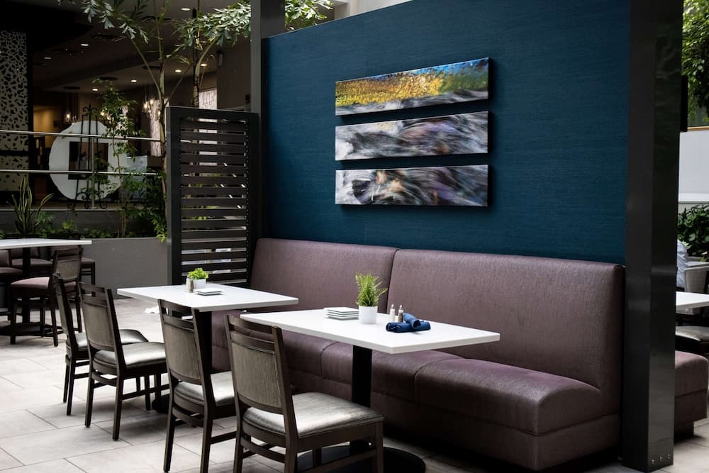 DoubleTree by Hilton Rochester