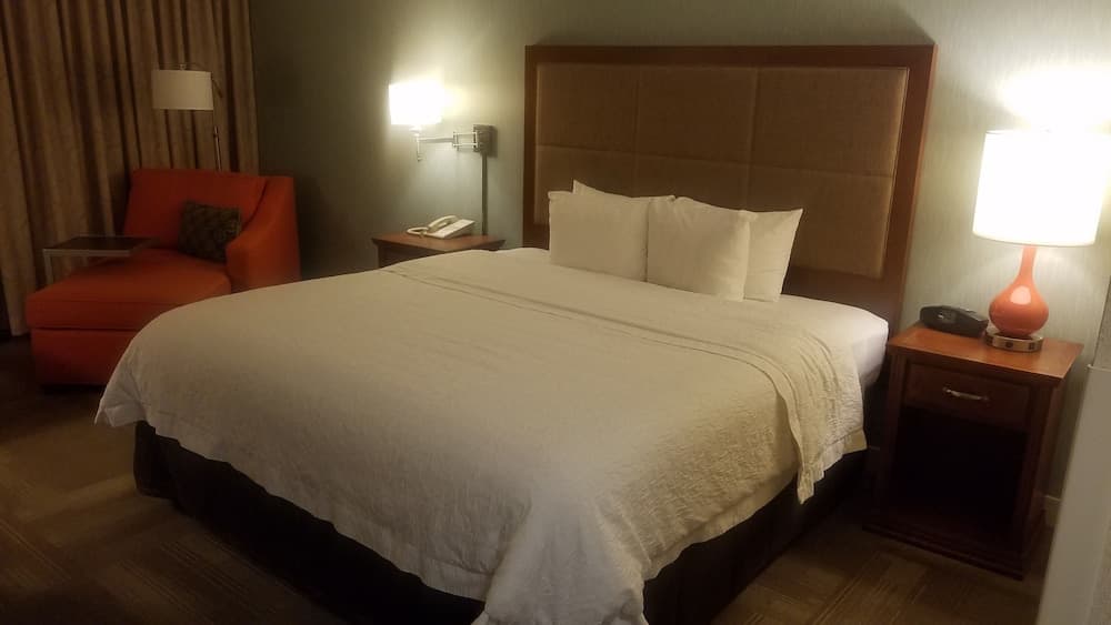 Wingate by Wyndham St. Louis Airport