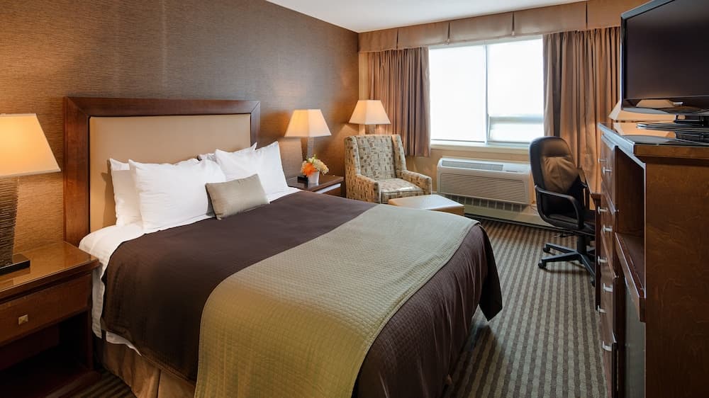 Best Western Premier Denham Inn & Suites