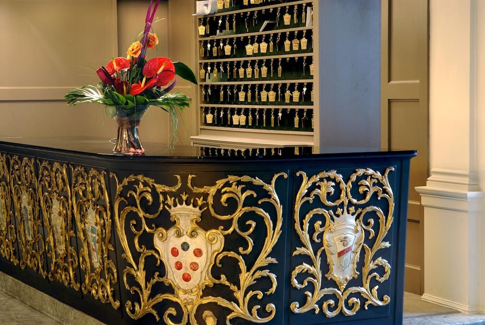 Sina Villa Medici, Autograph Collection