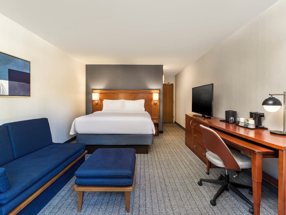 Courtyard by Marriott Sacramento Airport Natomas