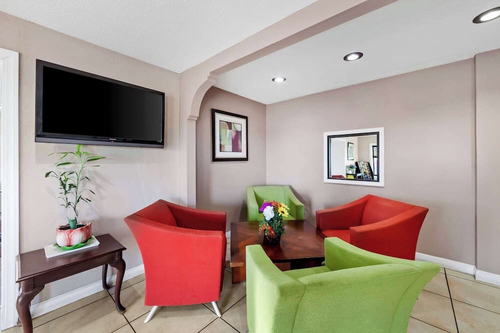 Days Inn by Wyndham Brownsville