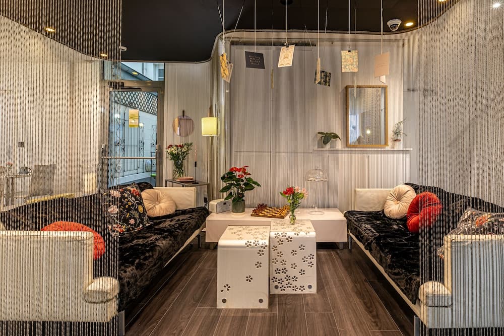 Hotel Glasgow Monceau Paris by Patrick Hayat