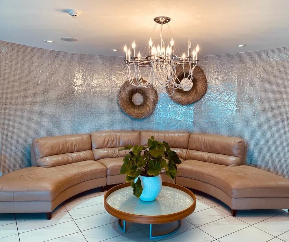 Quality Inn & Suites By the Parks