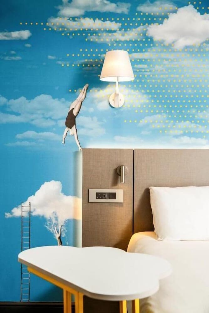 Manchester Portland By Sunday