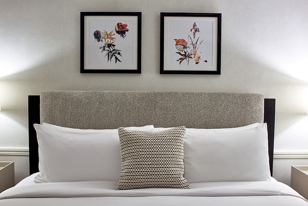 Morrison House Old Town Alexandria, Autograph Collection