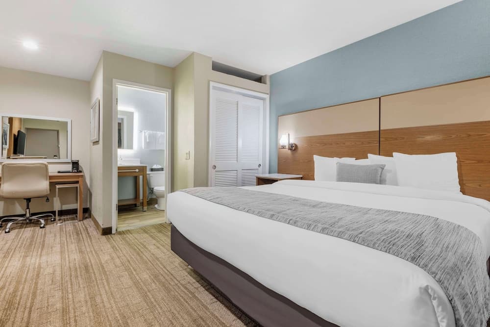 Best Western Carlsbad by the Sea