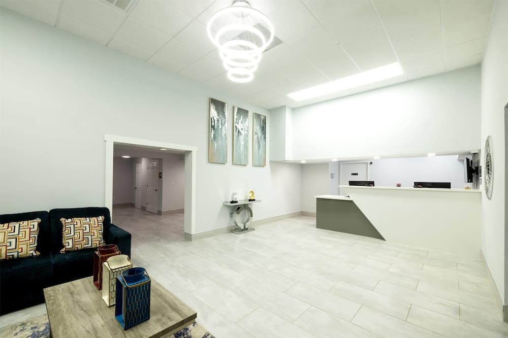 Days Inn & Suites by Wyndham Bossier City/Casino Area