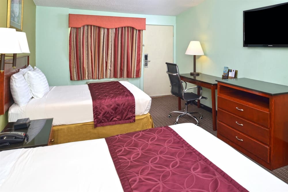 Americas Best Value Inn Smithtown Long Island