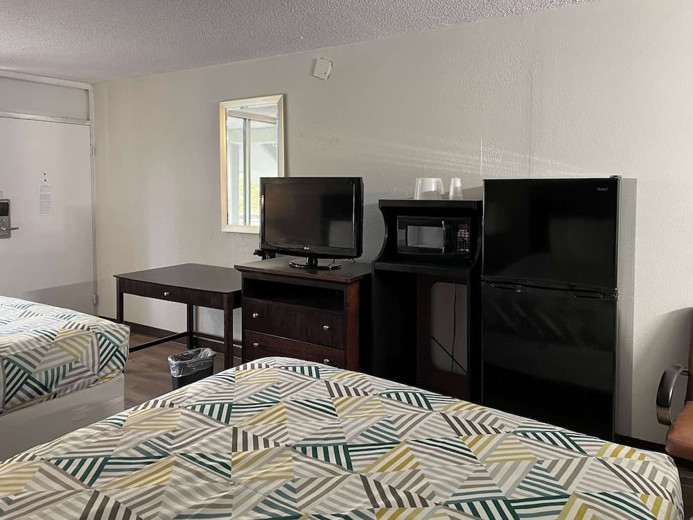 Studio 6 Suites – Wytheville, VA