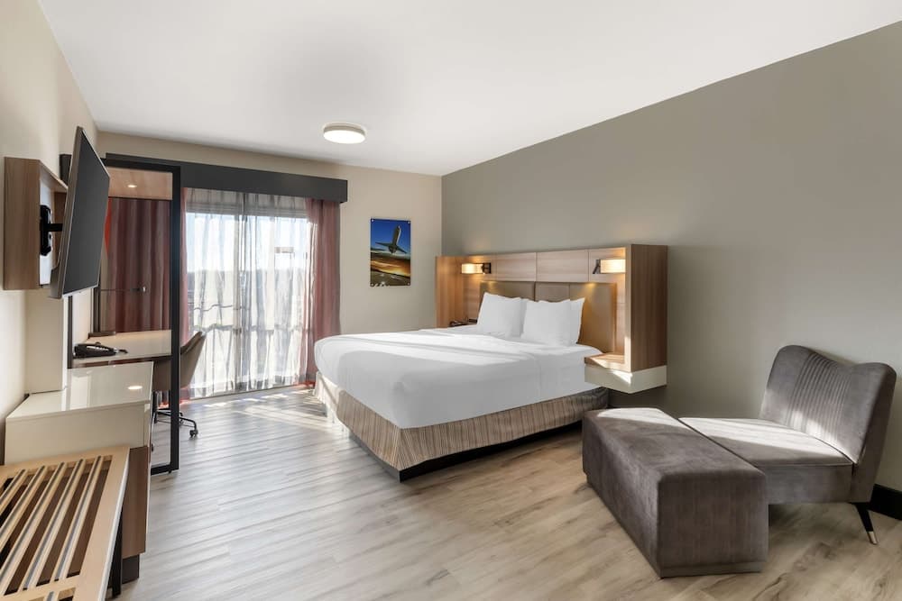 Best Western Plus Atlanta Airport-East