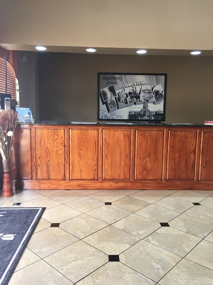 Super 8 by Wyndham Longview/North