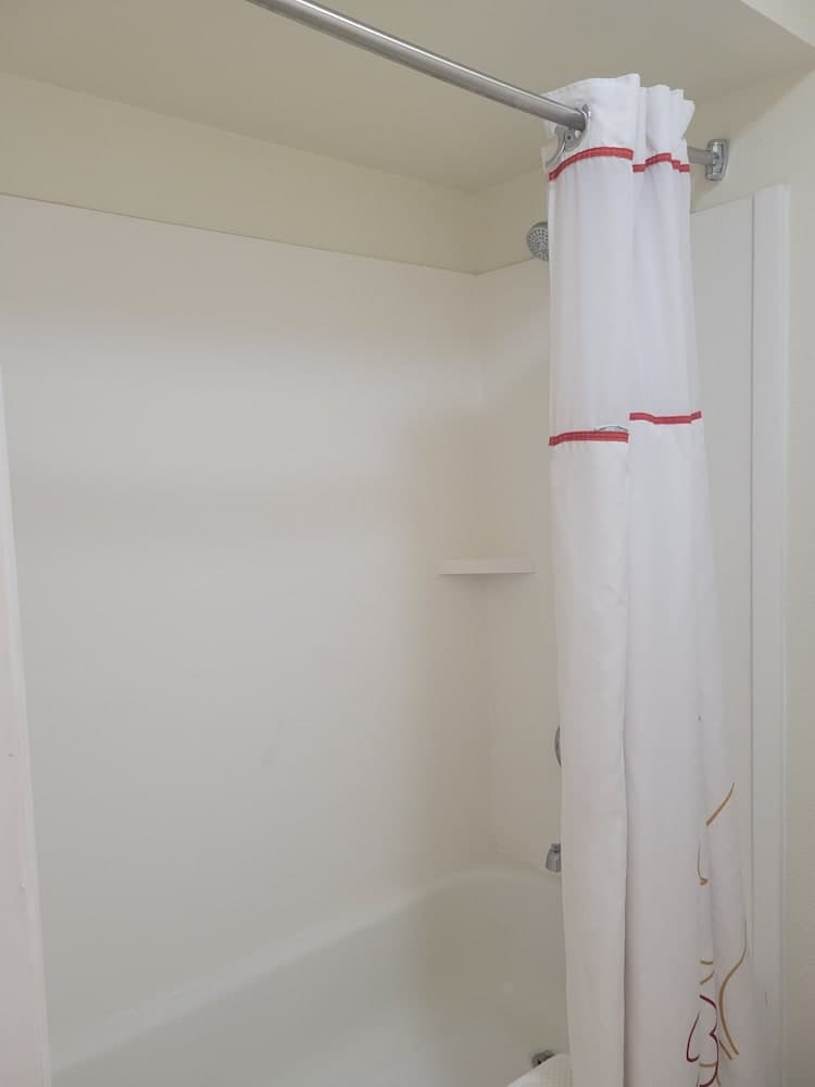 Value Suites Extended Stay - St Louis