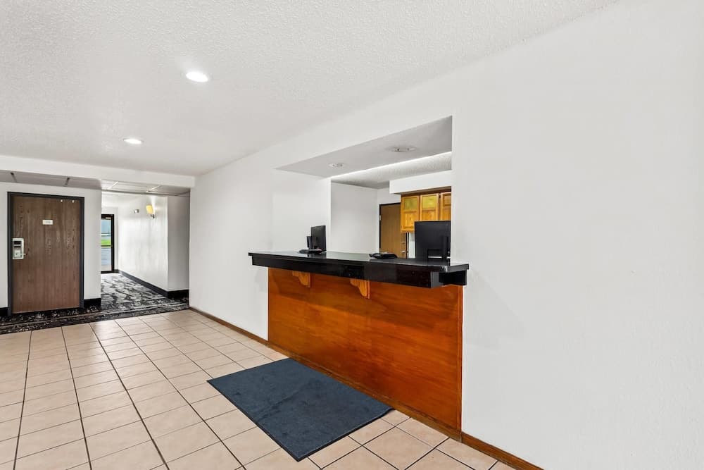 Quality Inn & Suites Howe - Sturgis