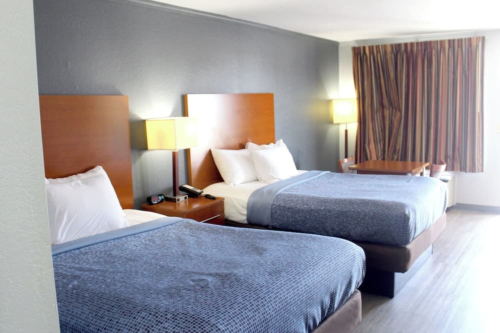 Econo Lodge Franklin South