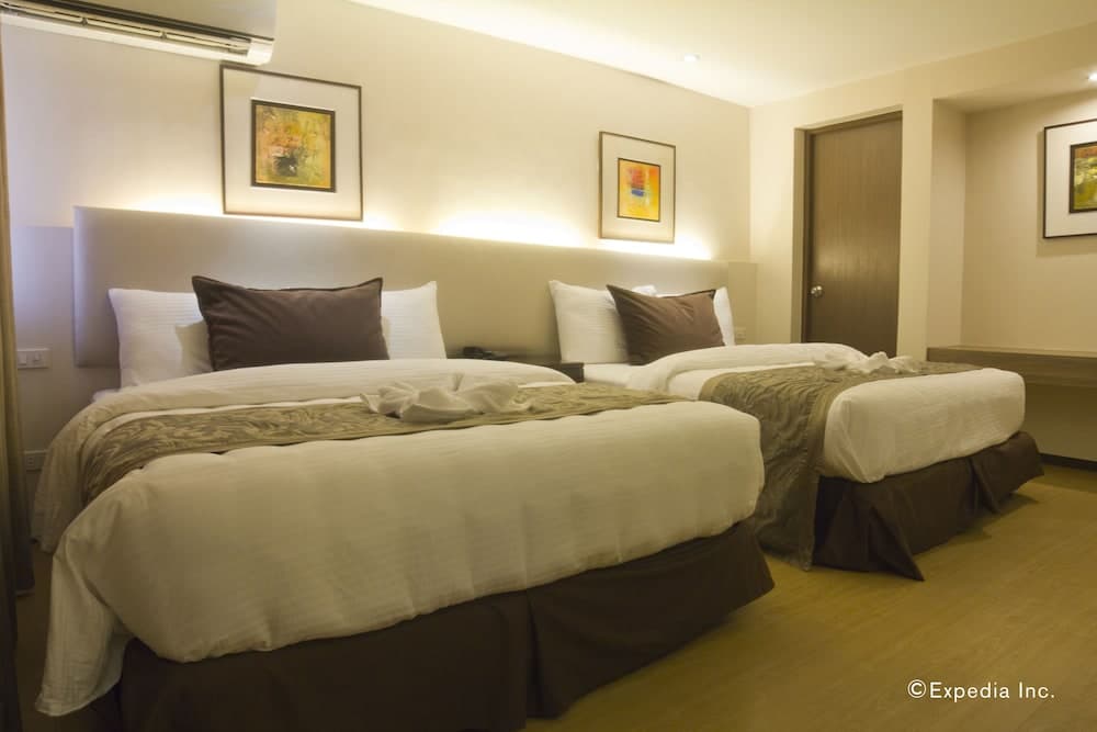 Imperial Palace Suites