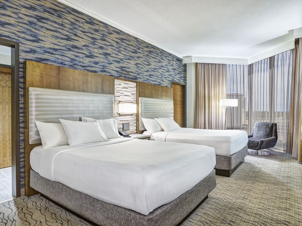 Mystic Lake Casino Hotel