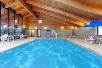 AmericInn by Wyndham Mankato Event Center