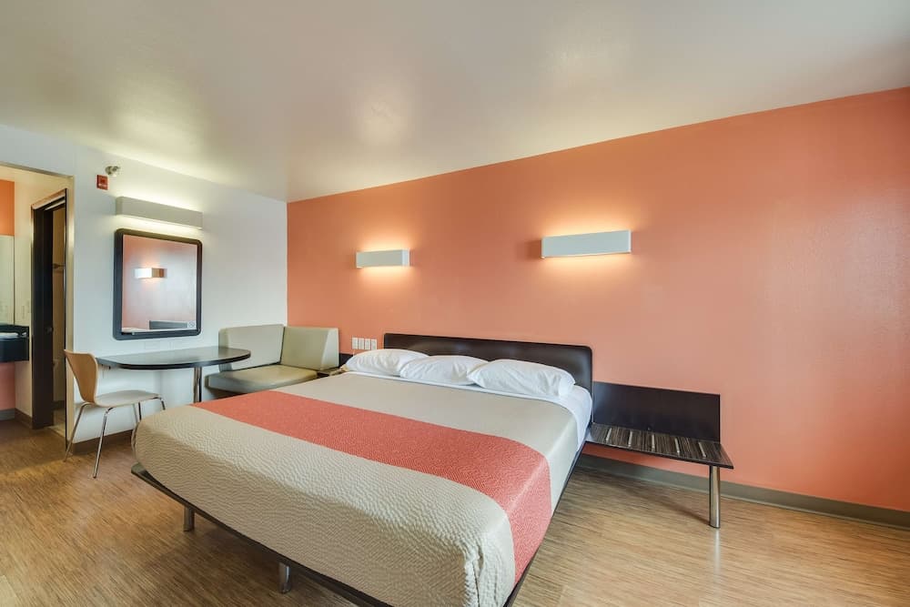 Motel 6 Brownsville, TX North