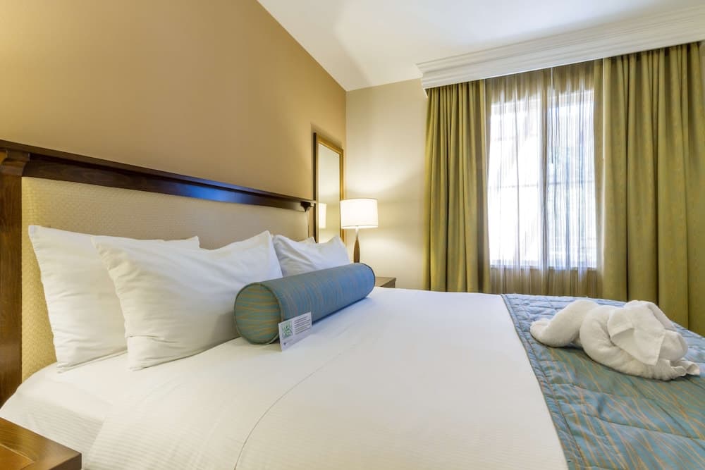 Grand Pacific Palisades