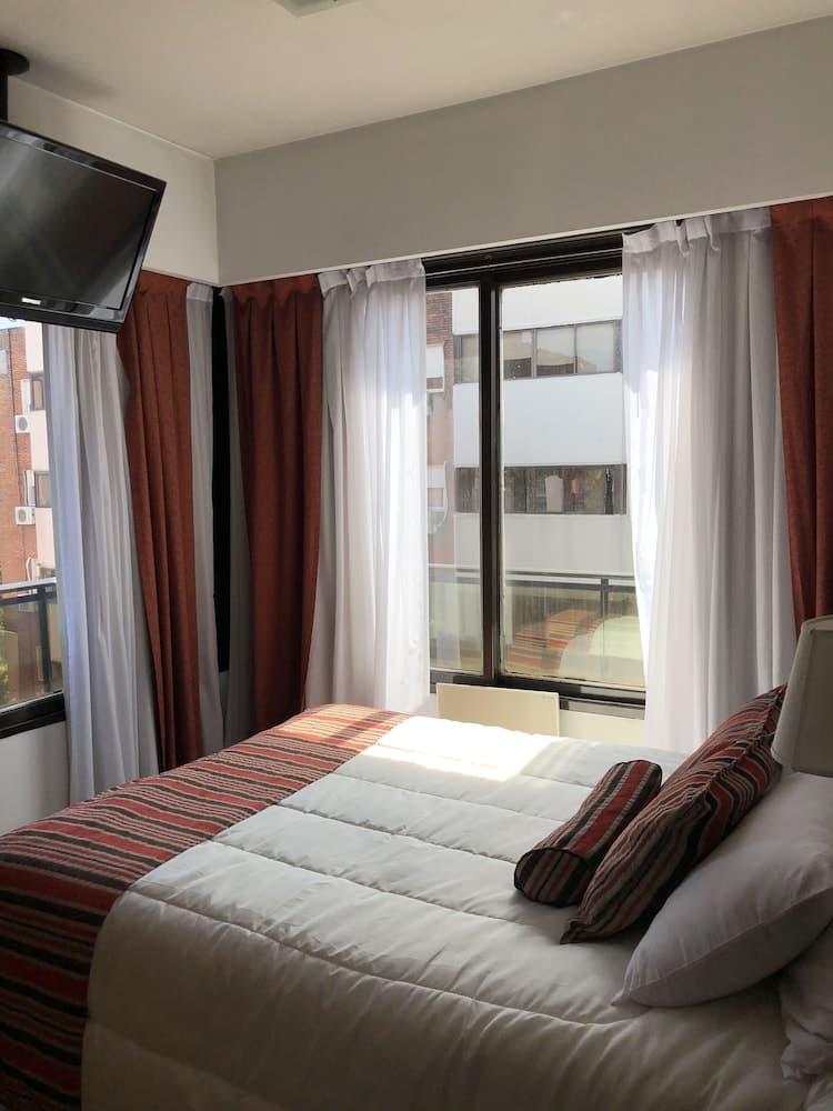 Golf Tower Suites & Apartments