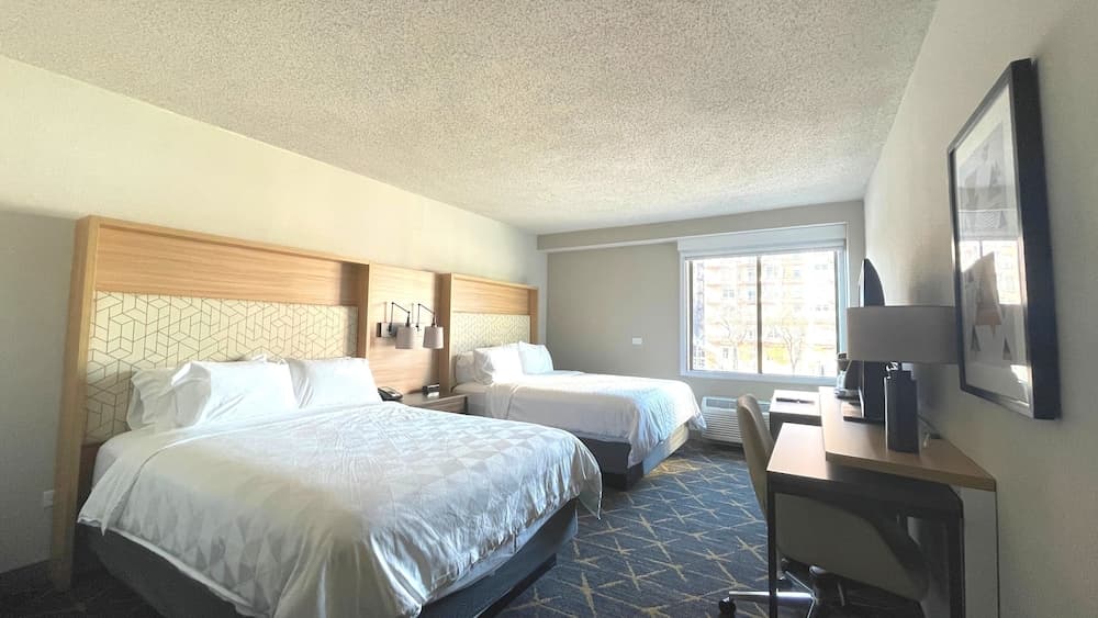 Holiday Inn & Suites Chicago - Downtown by IHG
