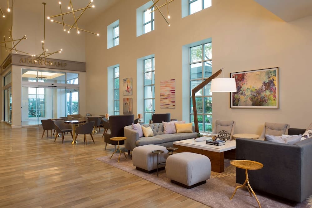 DoubleTree by Hilton Hotel Dallas – Love Field