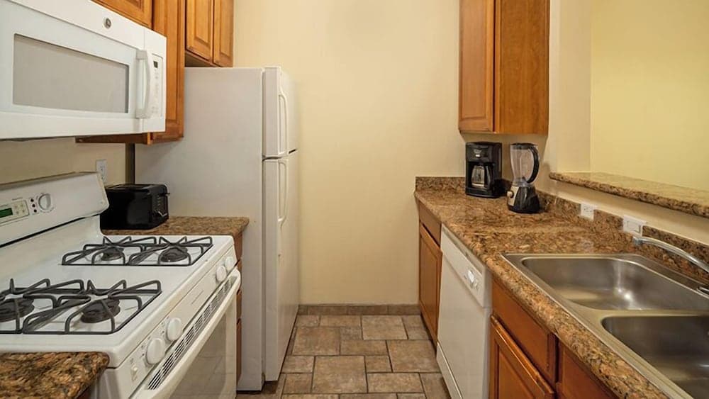 Club De Soleil All-Suite Resort