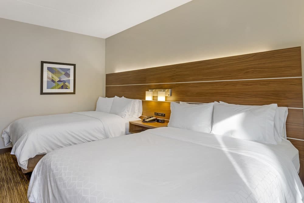Holiday Inn Express Hotel & Suites Harrison by IHG