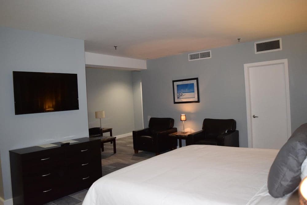 La Flora by LuxUrban