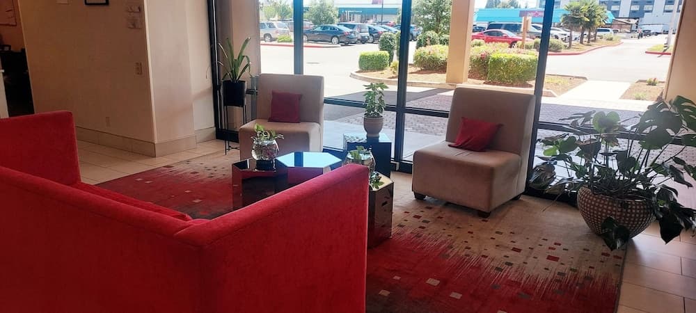 Holiday Inn Salem by IHG