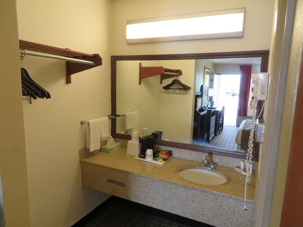 Days Inn by Wyndham Blytheville