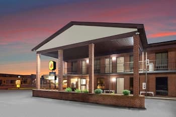 Super 8 by Wyndham Sandusky