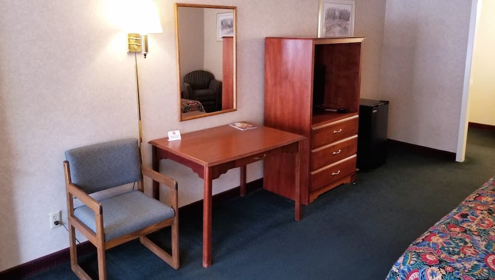 Keystone Boardwalk Inn and Suites