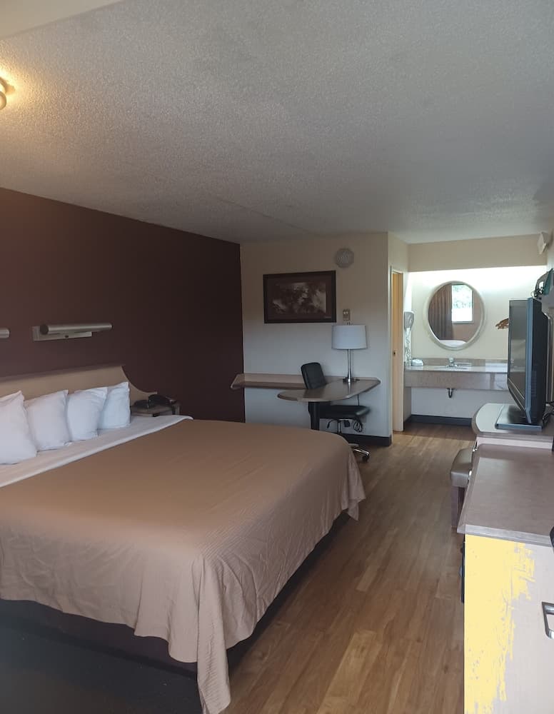 Red Oak Inn Detroit - Southfield