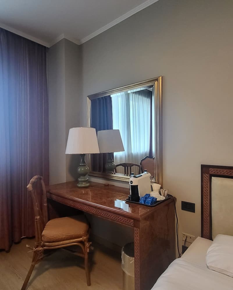 Tower Genova Airport Hotel & Conference Center