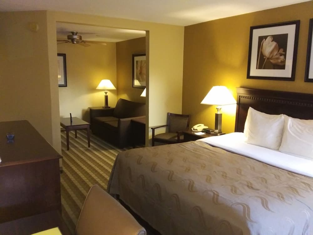 Quality Inn & Suites Syracuse Fairgrounds